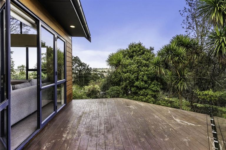 Photo of property in 2/66 Manuka Road, Glenfield, Auckland, 0629