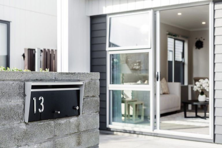 Photo of property in 13 Sacred Kingfisher Road, Hobsonville, Auckland, 0616