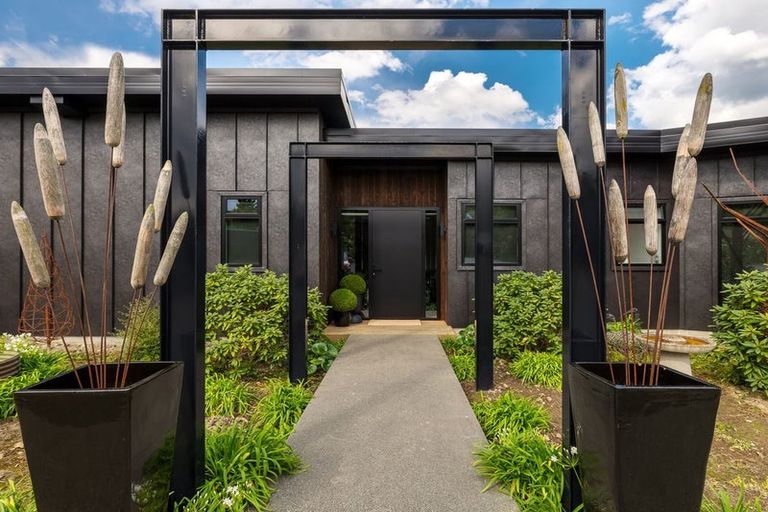 Photo of property in 126 Point Bush Road, Waimate, 7979