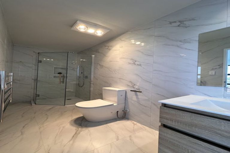 Photo of property in 1/2a Cambridge Road, Manurewa, Auckland, 2102