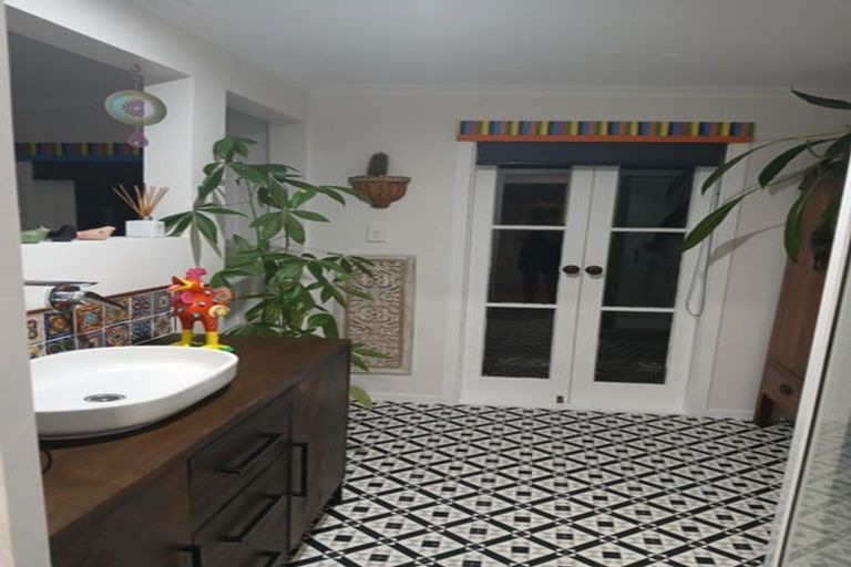 Photo of property in 102 Pohutukawa Avenue, Ohope, 3121