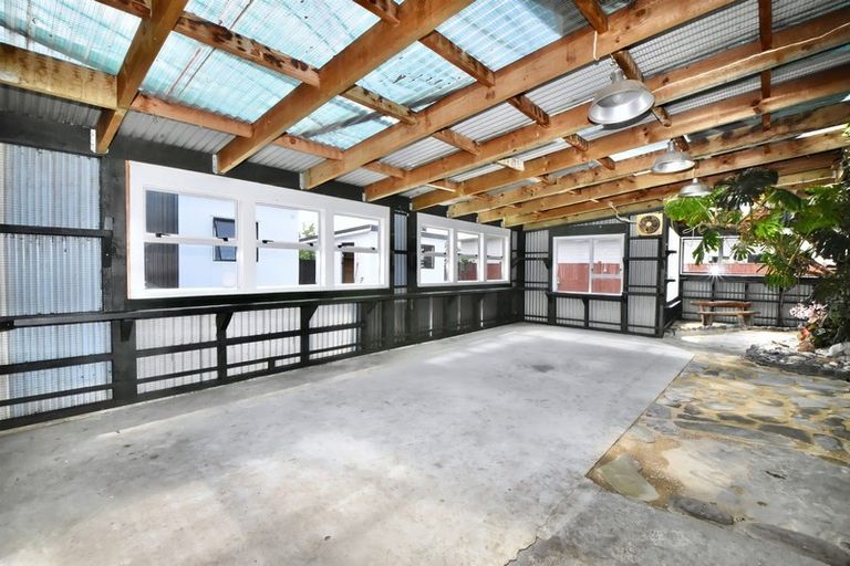 Photo of property in 8 Reading Street, Greytown, 5712