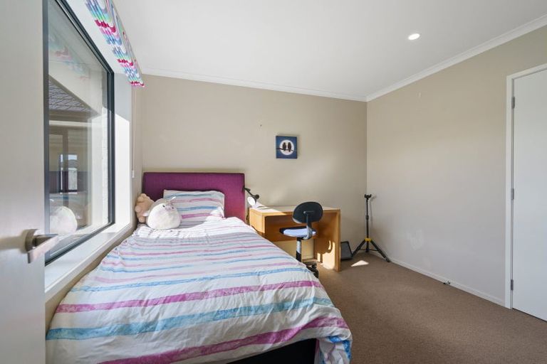 Photo of property in 24 Lilac Close, Cambridge, 3434