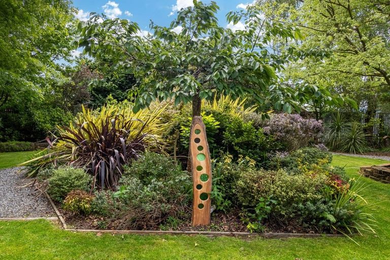 Photo of property in 30 Eders Road, Woodend, 7610