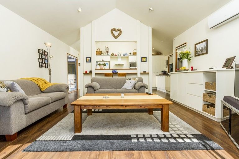 Photo of property in 288 Glenvar Road, Torbay, Auckland, 0630