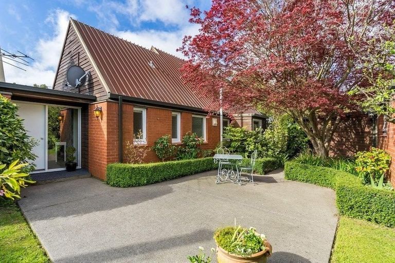 Photo of property in 36 Greers Road, Burnside, Christchurch, 8041