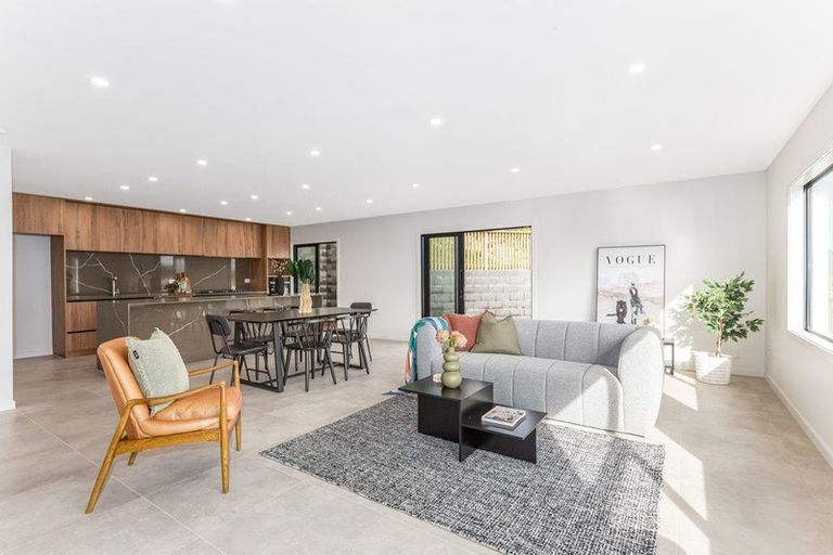 Photo of property in 1 Trysail Place, Whitby, Porirua, 5024