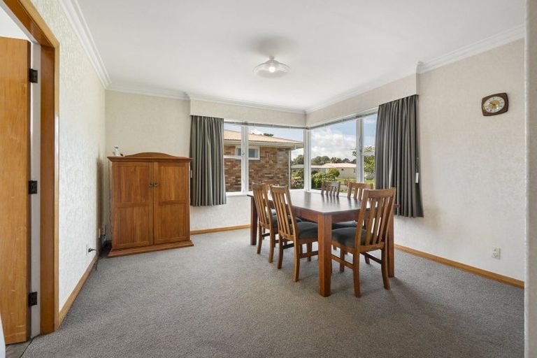 Photo of property in 19 Henare Street, West End, Palmerston North, 4412