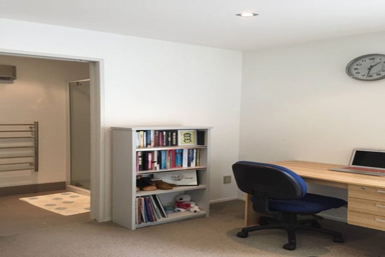 Photo of property in 53 Saddleback Grove, Karori, Wellington, 6012