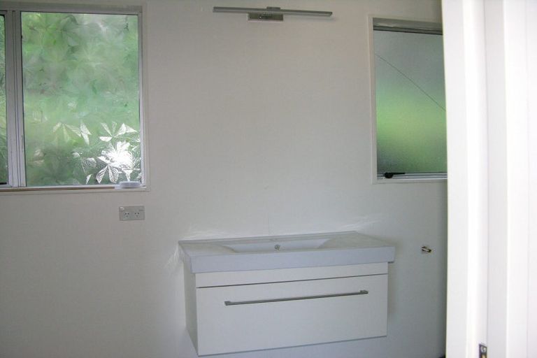 Photo of property in 2/7 Venus Place, Whitby, Porirua, 5024