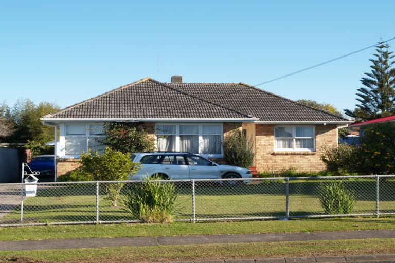 Photo of property in 6 Halswell Street, Mangere East, Auckland, 2024