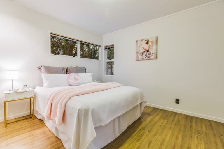 Photo of property in 7 Leo Street, Glen Eden, Auckland, 0602