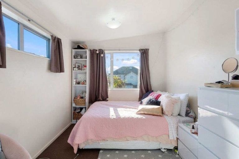 Photo of property in 49 Matipo Street, Riccarton, Christchurch, 8041