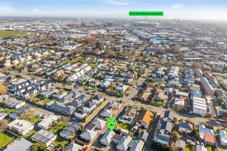 Photo of property in 74l Olliviers Road, Phillipstown, Christchurch, 8011