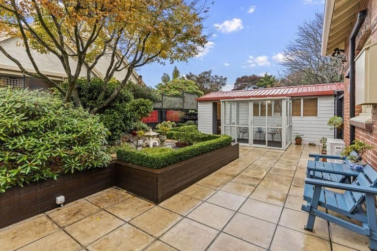 Photo of property in 241 Bay View Road, Saint Clair, Dunedin, 9012