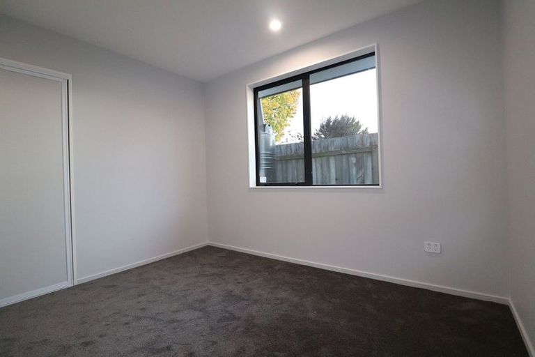 Photo of property in 30a/4 Northcote Road, Northcote, Christchurch, 8052