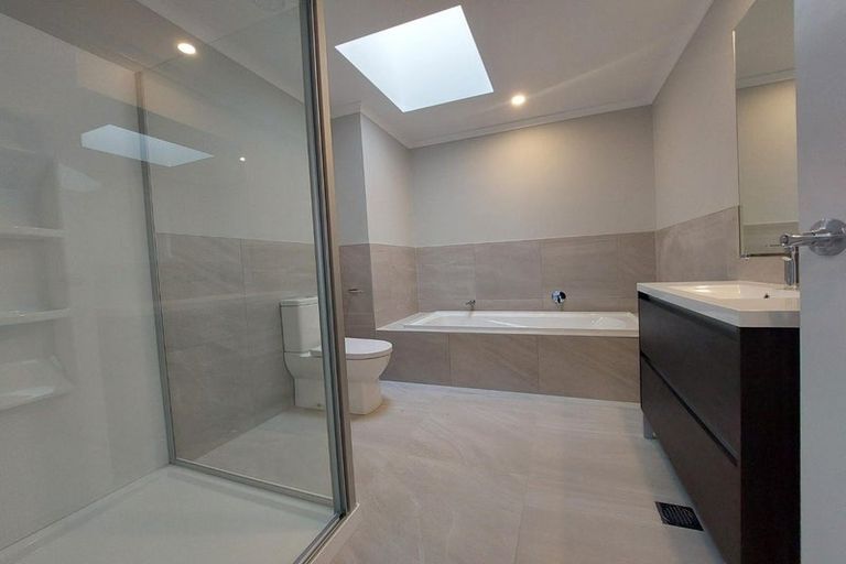 Photo of property in 10/4 Matimati Place, Hobsonville, Auckland, 0616