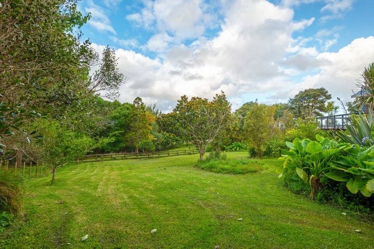 Photo of property in 12 Whitehills Road, Waitoki, Silverdale, 0994