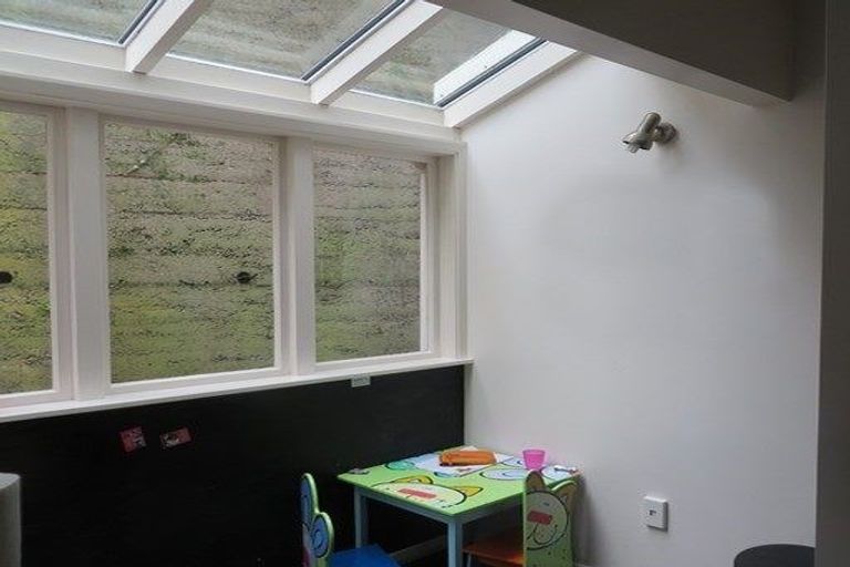 Photo of property in 249 Tinakori Road, Thorndon, Wellington, 6011