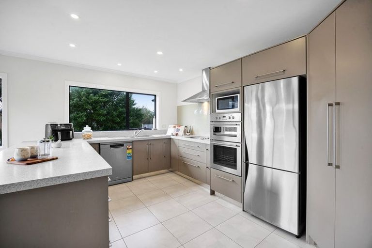 Photo of property in 37 Dillon Drive, Bell Block, New Plymouth, 4312