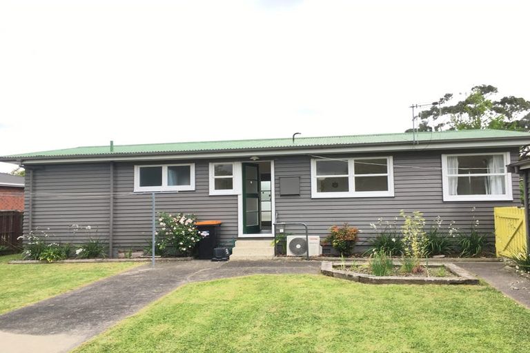 Photo of property in 6 Holdsworth Avenue, Milson, Palmerston North, 4414