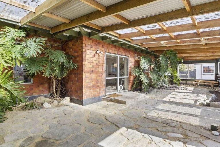 Photo of property in 8 Reading Street, Greytown, 5712