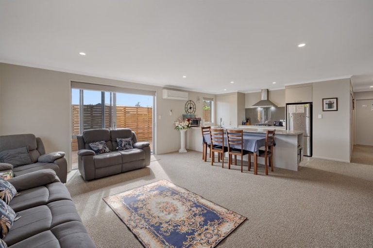 Photo of property in 121 Sutherland Road, Brookfield, Tauranga, 3110