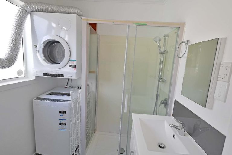 Photo of property in 2/6 Main Road, Wainuiomata, Lower Hutt, 5014