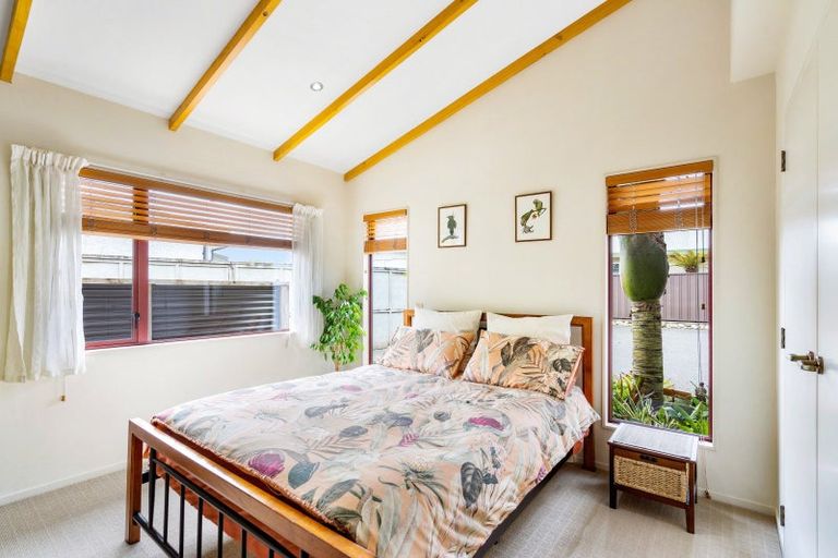 Photo of property in 8a Balmoral Street, Taradale, Napier, 4112