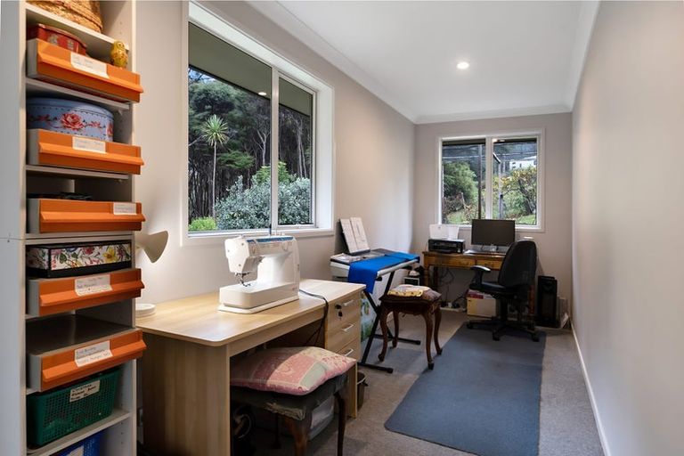 Photo of property in 33 Mudgeways Road, Massey, Auckland, 0614