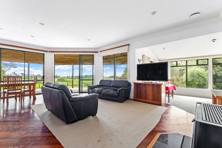Photo of property in 224 Whitehills Road, Waitoki, Silverdale, 0994