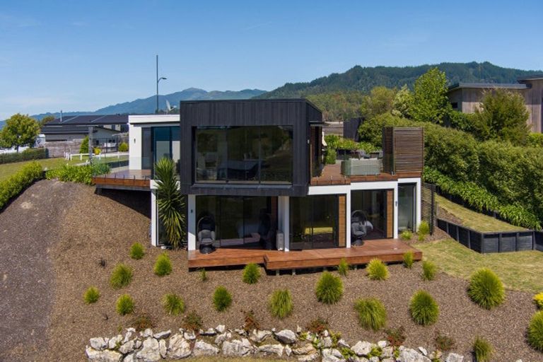 Photo of property in 3 Tarepa Court, Kaiteriteri, Motueka, 7197