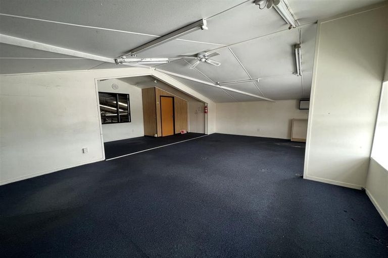 Photo of property in 25a Great South Road, Papakura, 2110