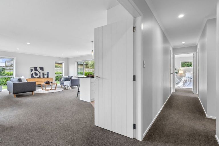 Photo of property in 60 Feist Street, Carterton, 5713