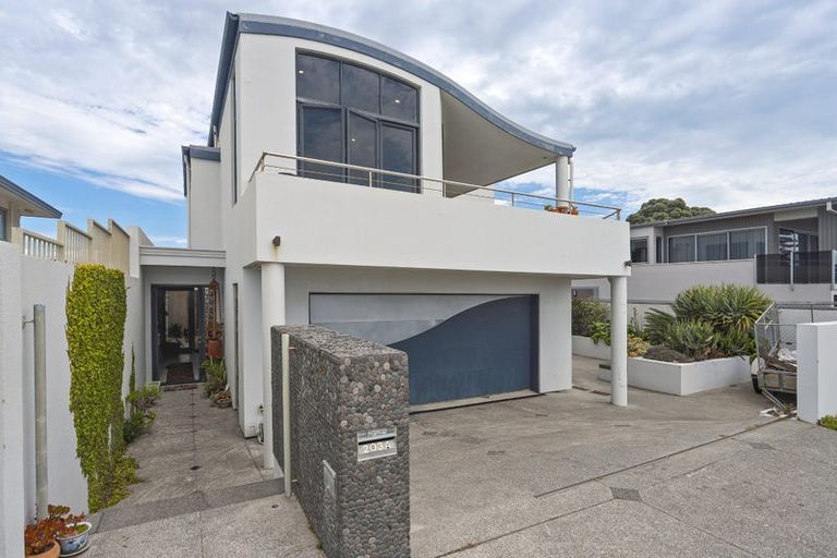 Photo of property in 203 Marine Parade, Mount Maunganui, 3116