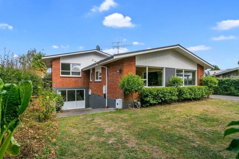 Photo of property in 102 Hall Street, Cambridge, 3434