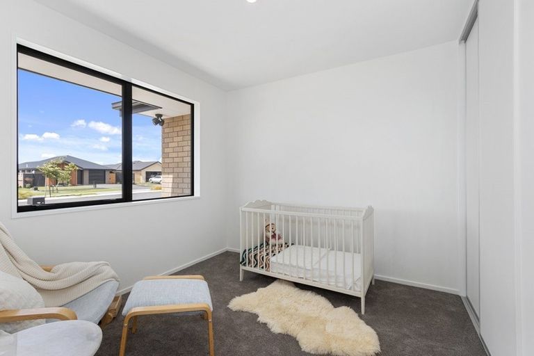 Photo of property in 2 Broadway Parade, Rolleston, 7615