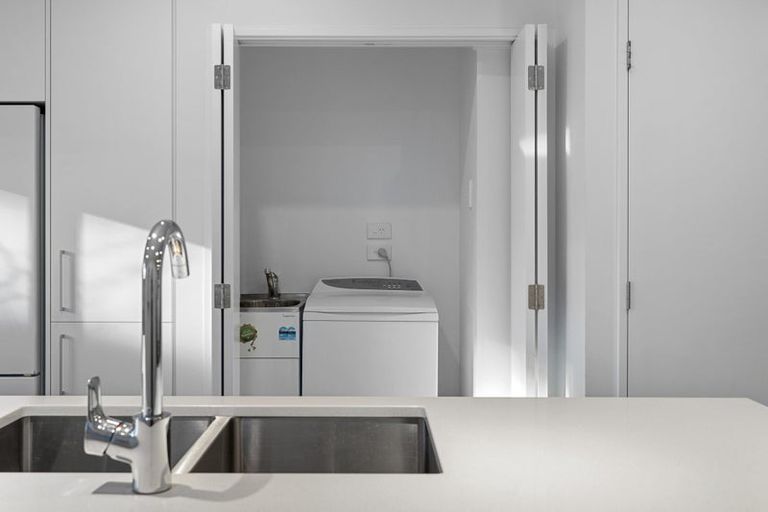 Photo of property in The Terraces, 2/36d Welles Street, Christchurch Central, Christchurch, 8011