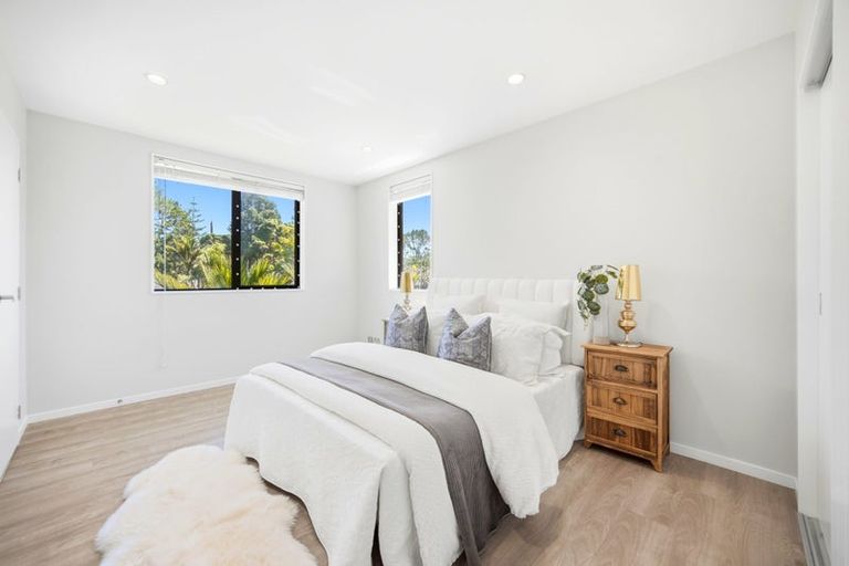 Photo of property in 132a Lynwood Road, New Lynn, Auckland, 0600