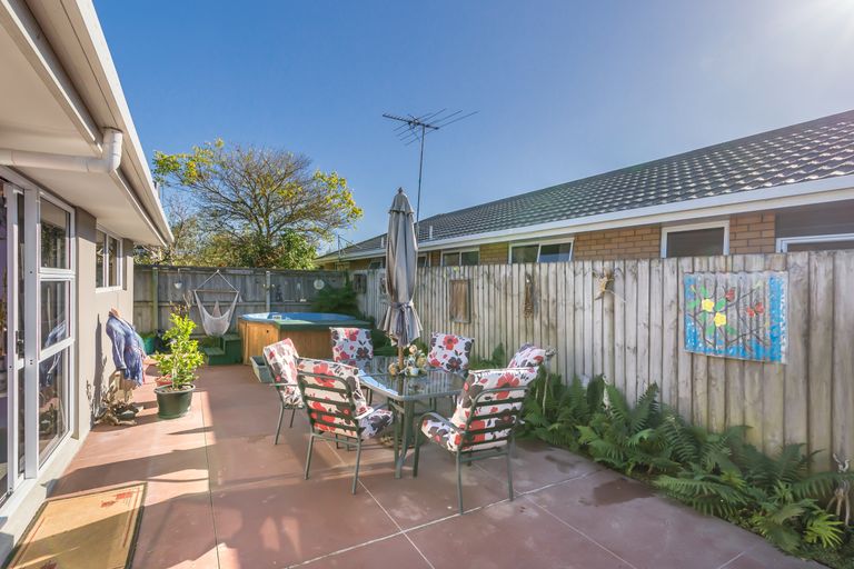 Photo of property in 125 Winters Road, Mairehau, Christchurch, 8052