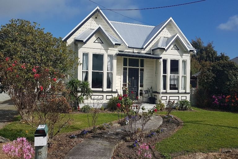 Photo of property in 15 Coronation Street, Waimate, 7924