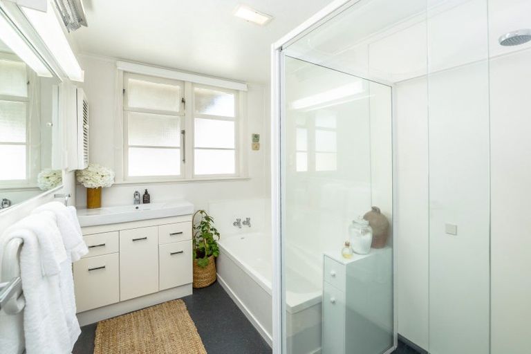 Photo of property in 431a High Street South, Carterton, 5713