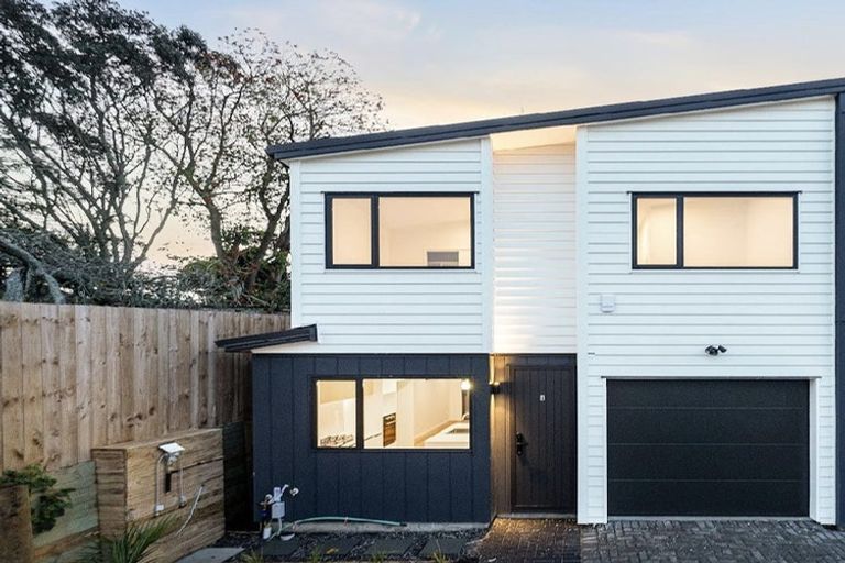 Photo of property in 4/25 Hutchinson Avenue, New Lynn, Auckland, 0600