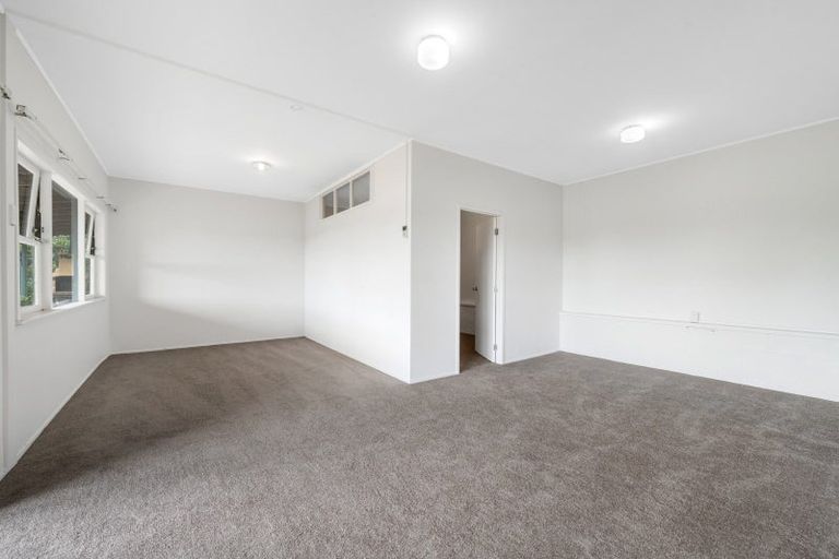 Photo of property in 247 Broomfields Road, Whitford, Howick, 2571
