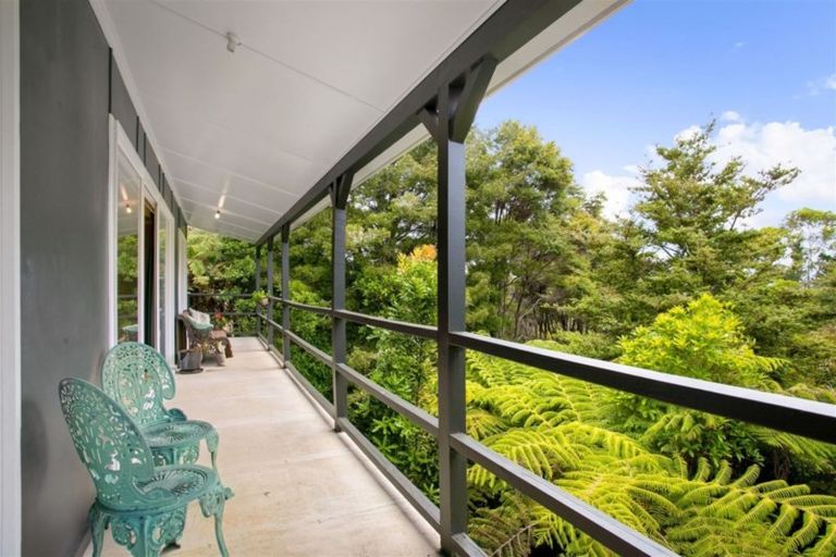 Photo of property in 169 Scenic Drive, Titirangi, Auckland, 0604