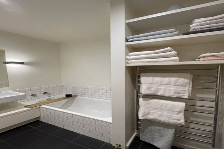 Photo of property in 21 Salamanca Road, Kelburn, Wellington, 6012