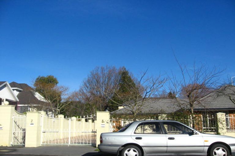 Photo of property in 2c Valley Road, Cashmere, Christchurch, 8022