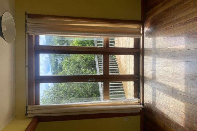 Photo of property in 86 Curtis Street, Northland, Wellington, 6012