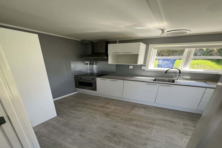 Photo of property in 68 Gladstone Road, Northcote, Auckland, 0627