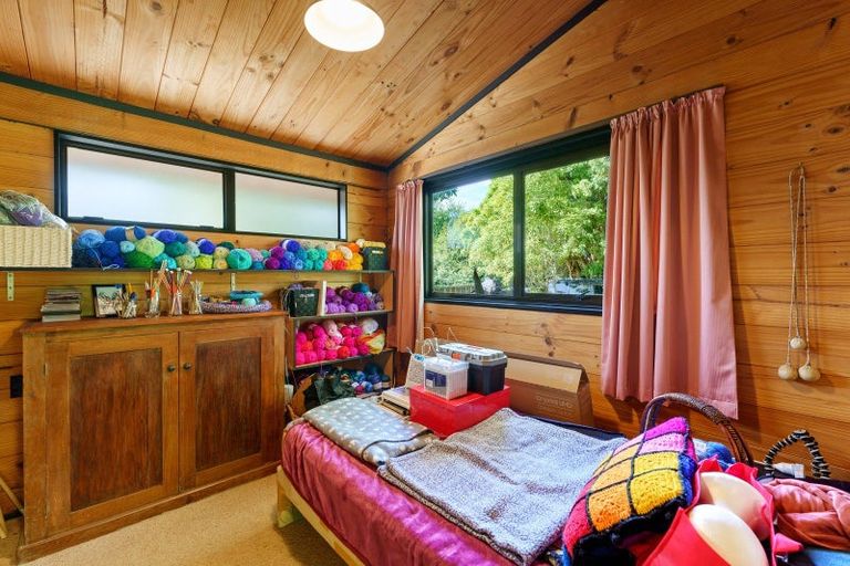 Photo of property in 16 Lupin Road, Otaki, 5512